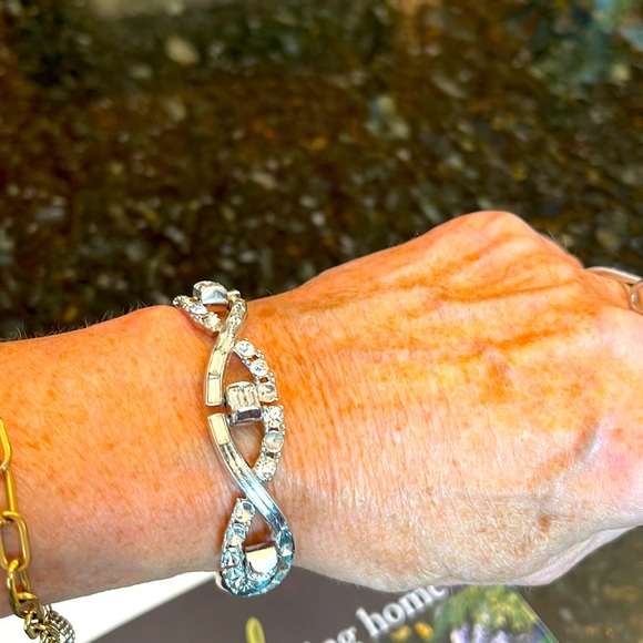 Crown Trifari Rhinestone Bracelet - Picture 1 of 3
